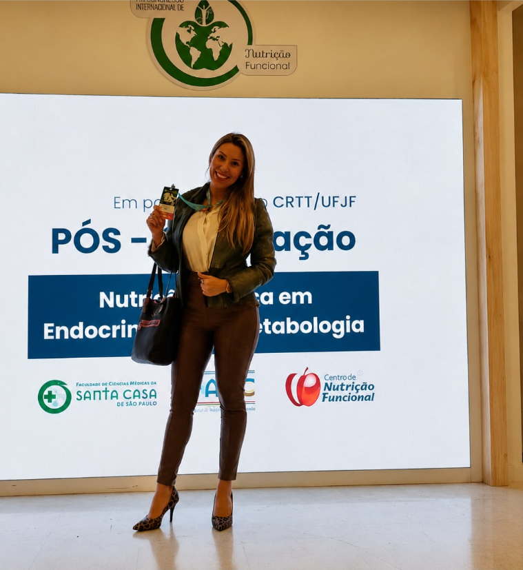 Dra. Priscila em um evento de pós-graduação em nutrição
